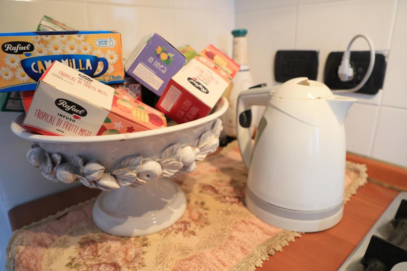 Bernadette Bed & Breakfast Наполи Екстериор снимка